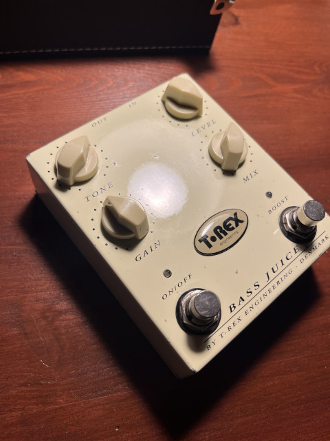 T-Rex bass Juice overdrive pedal