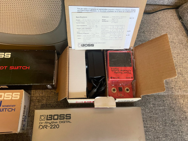 Lote surtido pedales guitarra BOSS nuevos