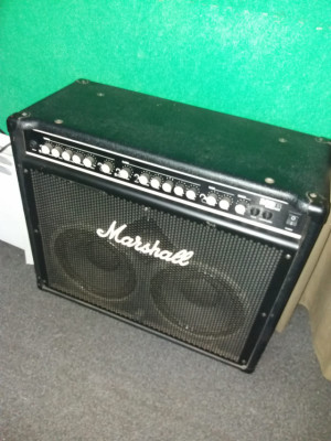 Amplificador de bajo Marshall años 90