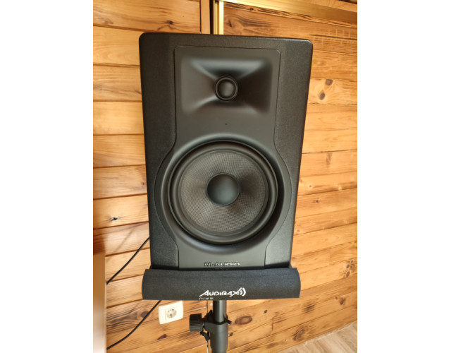 Monitores de Estudio M-Audio BX8 D3