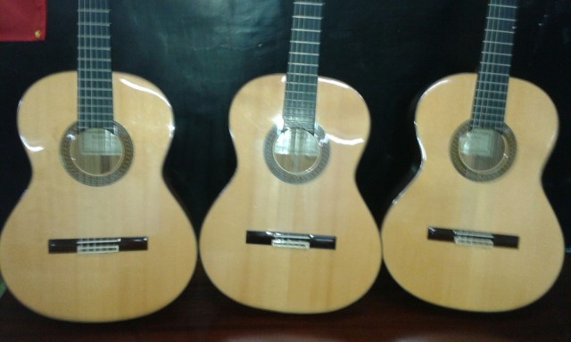 Vendo lote guitarras Alhambra