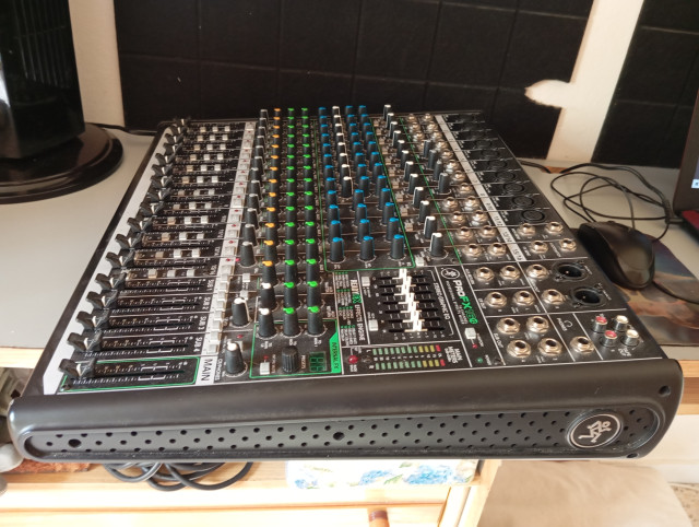 Mackie Pro Fx 16V2