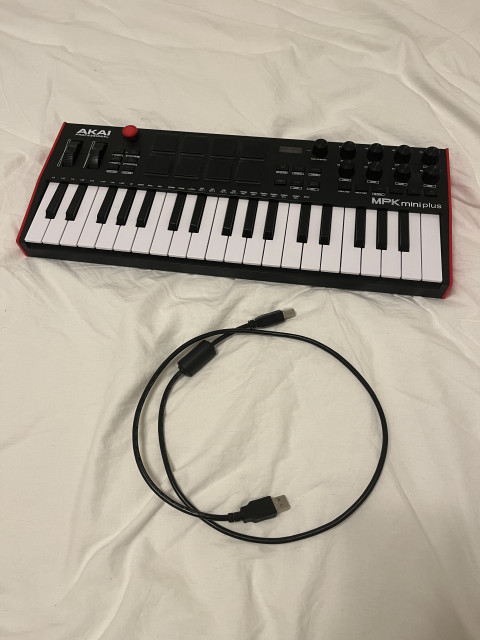 Akai MPK Mini Plus