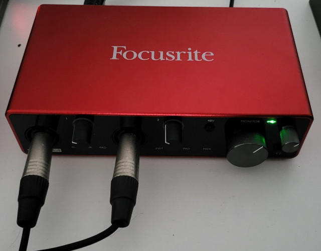 Tarjeta audio usb Focusrite Scarlett 4i4 3ª