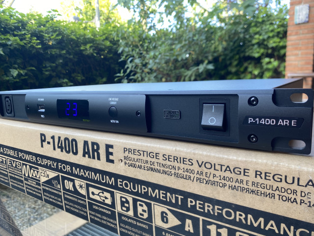 Furman P-1400 AR E