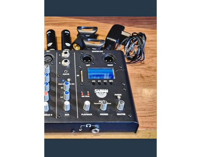 Sabian Sound Kit Pdmr Mezclador+ 2 micrófonos