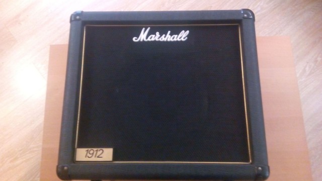 Marshall 1912 con Celestion g12t inglés a 16ohm (RESERVADA)
