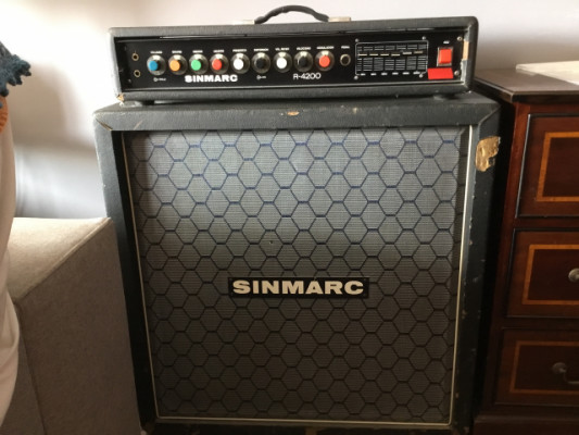 Amplificador de guitarra Sinmarc  r 4200
