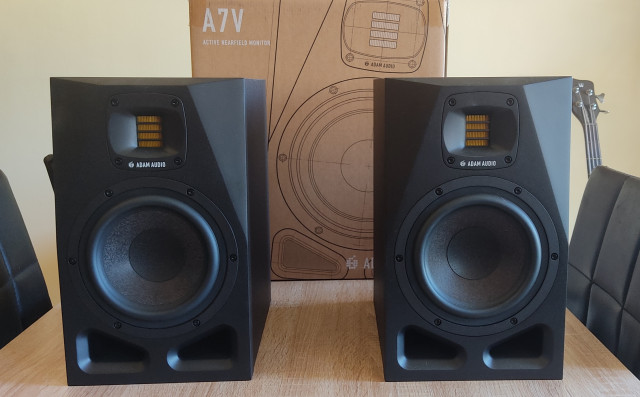 Adam A7V - Monitores de estudio