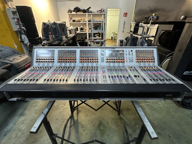 Soundcraft Vi6