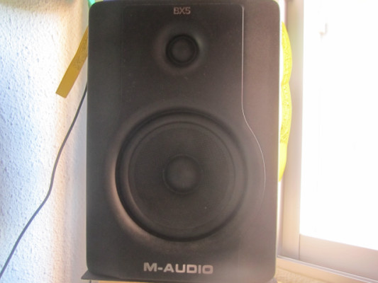 vendo monitores m audio bx 5