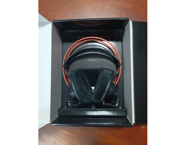 Auriculares AKG 712 Pro