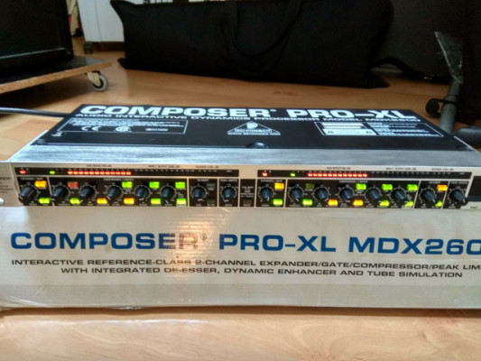 Compresor / Puerta de ruido / BEHRINGER COMPOSER XL MDX2600