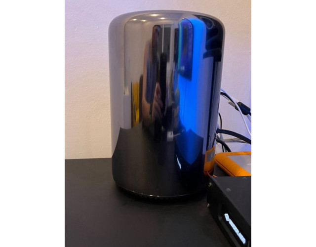 Mac Pro 6.1 2,7gh 12 nucleos 64gb Ram 1TbSSD