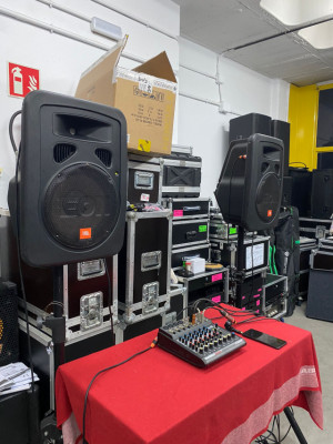 Altavoces JBL PRO EON 10 G2