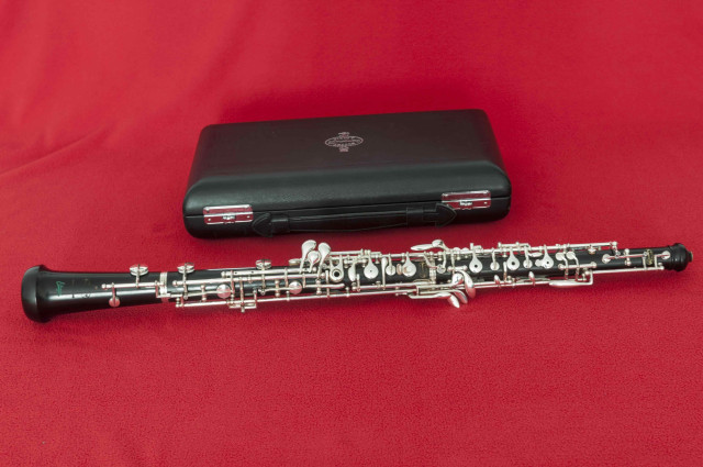 Oboe Buffet Green Line