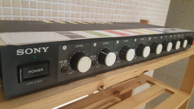 Mixer Sony SRP-X1008