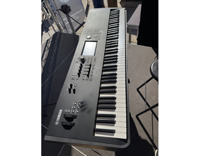 yamaha modx8