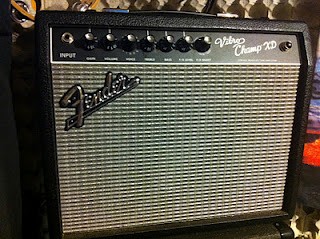 CAMBIO FENDER VIBROCHAMP X ACUSTICA DE 12 CUERDAS