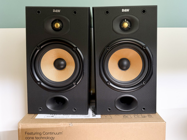 B&W DM 601