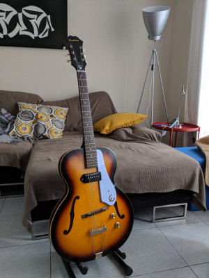 Epiphone inspired by 1966 Century vs