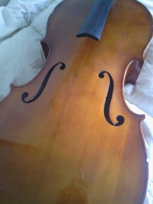cello checo