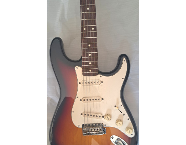 Fender stratocaster st62 japan