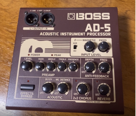 BOSS AD-5  Previo de guitarra acústica