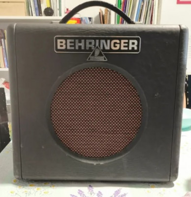 Amplificador Behringer Firebird GX108 15 watios