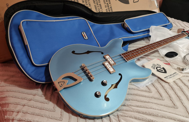 Guild Starfire I Bass Pelham Blue NUEVO, MEJORADO Y CON EXTRAS