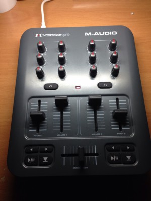 M-Audio X-session Pro con apenas uso