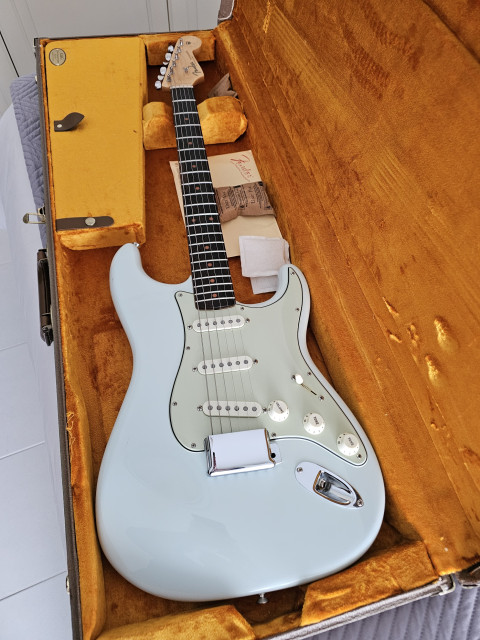 Fender Stratocaster American Vintage '59 - Edición limitada Faded Sonic Blue