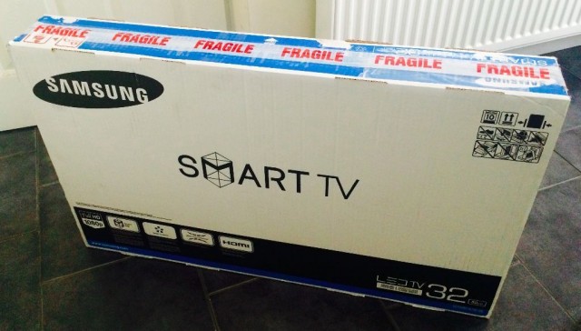 Samsung Full HD 32'' Smart TV / Wifi (Por estrenar)