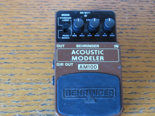 Behringer AM100 Acoustic Modeler