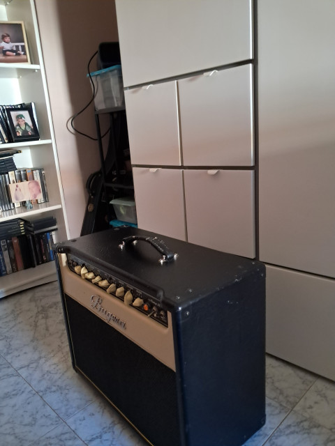Amplificador Guitarra Bugera Vintage V22