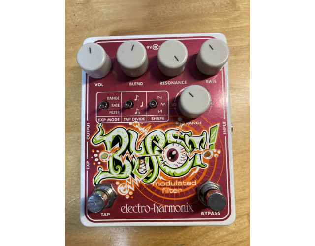 Electro Harmonix Blurst con alimentador