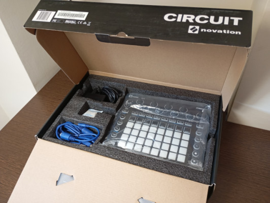 Novation Circuit (modelo original)