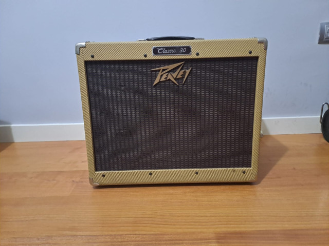 Amplificador Peavey Classic 30 mejorado por Pedro Vecino