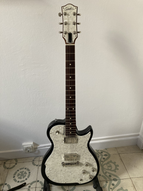 Guitarra Godin Radiator Bourbon Burst (modelo actual)