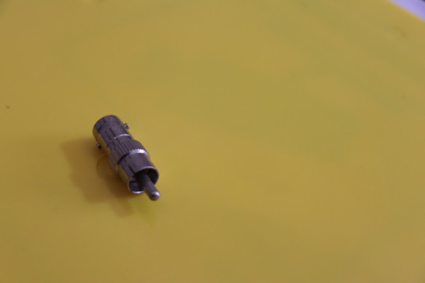 Adaptador BNC HEMBRA - RCA MACHO 4 X 2€ +envío Nuevos