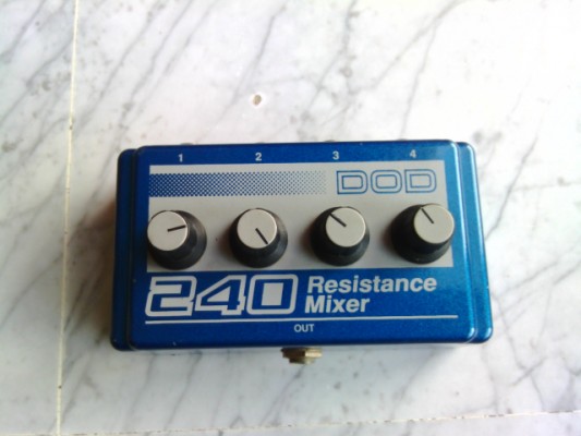 Dod 240 (pedal mezclador/divisor de señal)