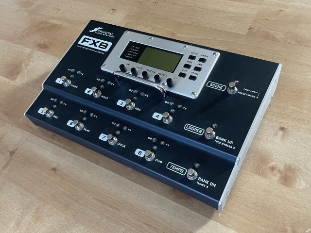 FRACTAL AUDIO FX8