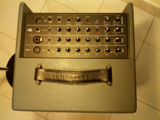 Amplificador acústico Schertler Unico Classic 200W