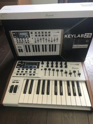 ARTURIA KEYLAB 25 teclado controlador como nuevo