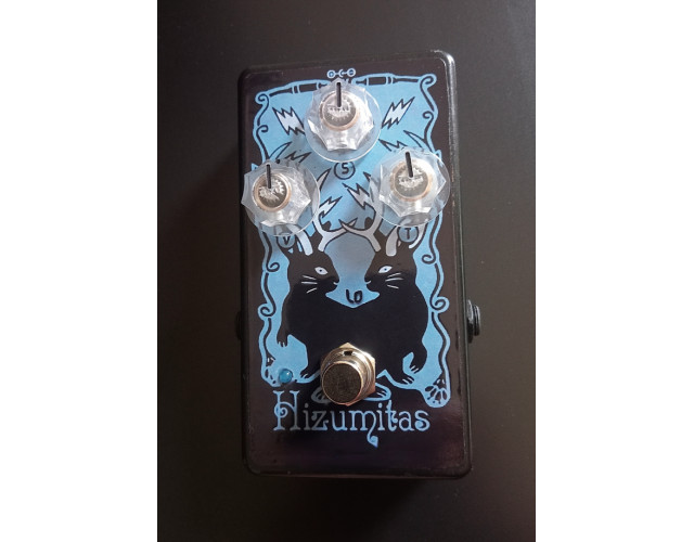 ENVIO INCLUIDO. Tipo Fuzz Sustainar Hizumitas Black