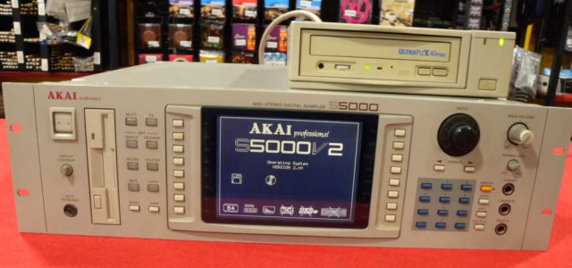 AKAI S 5000