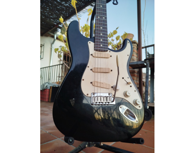 Fender stratocaster plus 1991/ Cambio por PRS 24 08