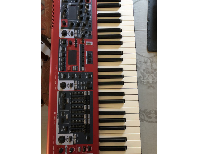 Nord Stage 3 HP 76 + extras
