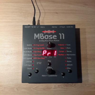 Jomox mbase 11 analog kick generator