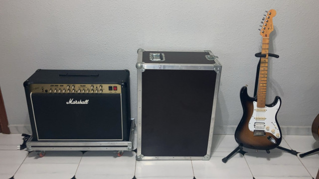 o Cambio Marshall JCM200 TSL 602 (V30 Inglés/G1275) + Flightcase